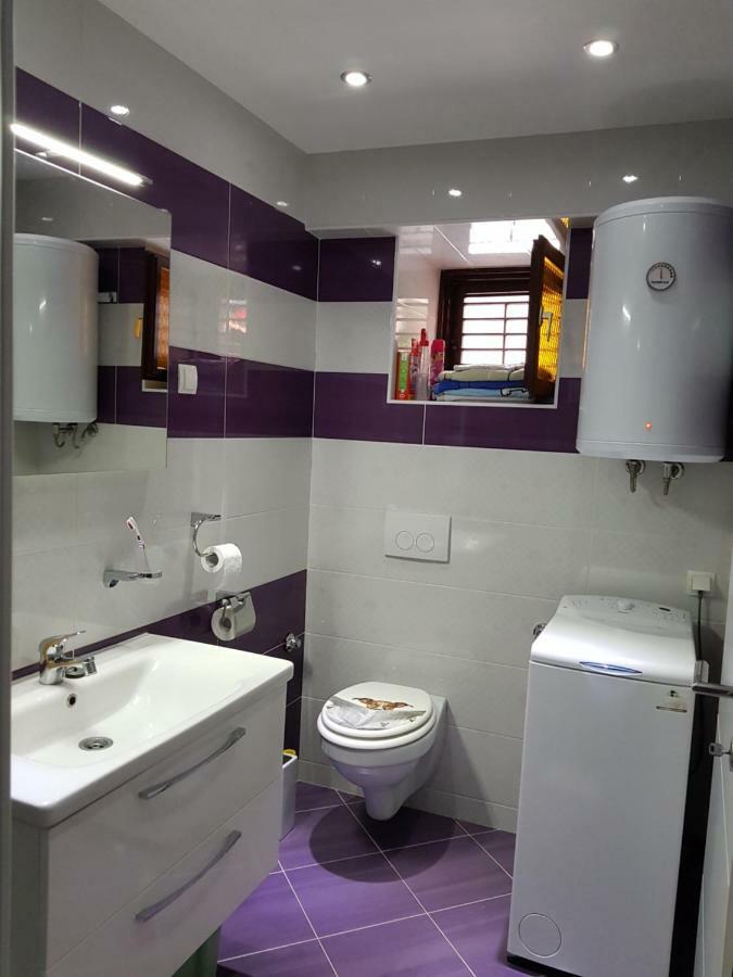 Room Petra In Centertown Senj  Luaran gambar